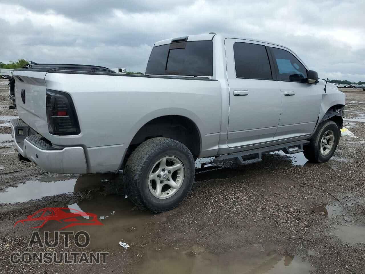 DODGE RAM 1500 2012 - 1C6RD7MT5CS123785