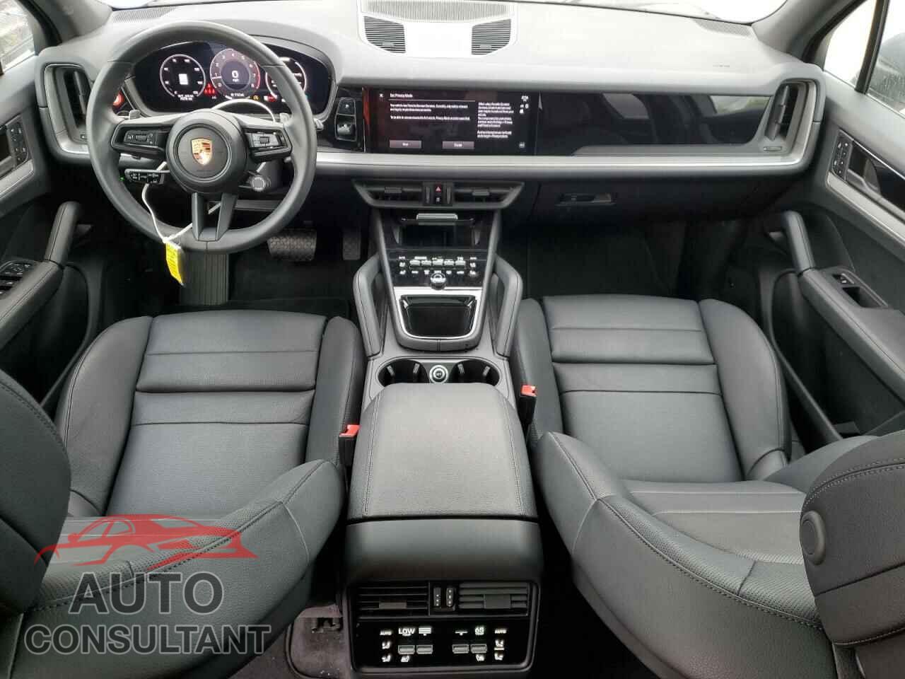 PORSCHE CAYENNE 2024 - WP1AA2AY7RDA10904