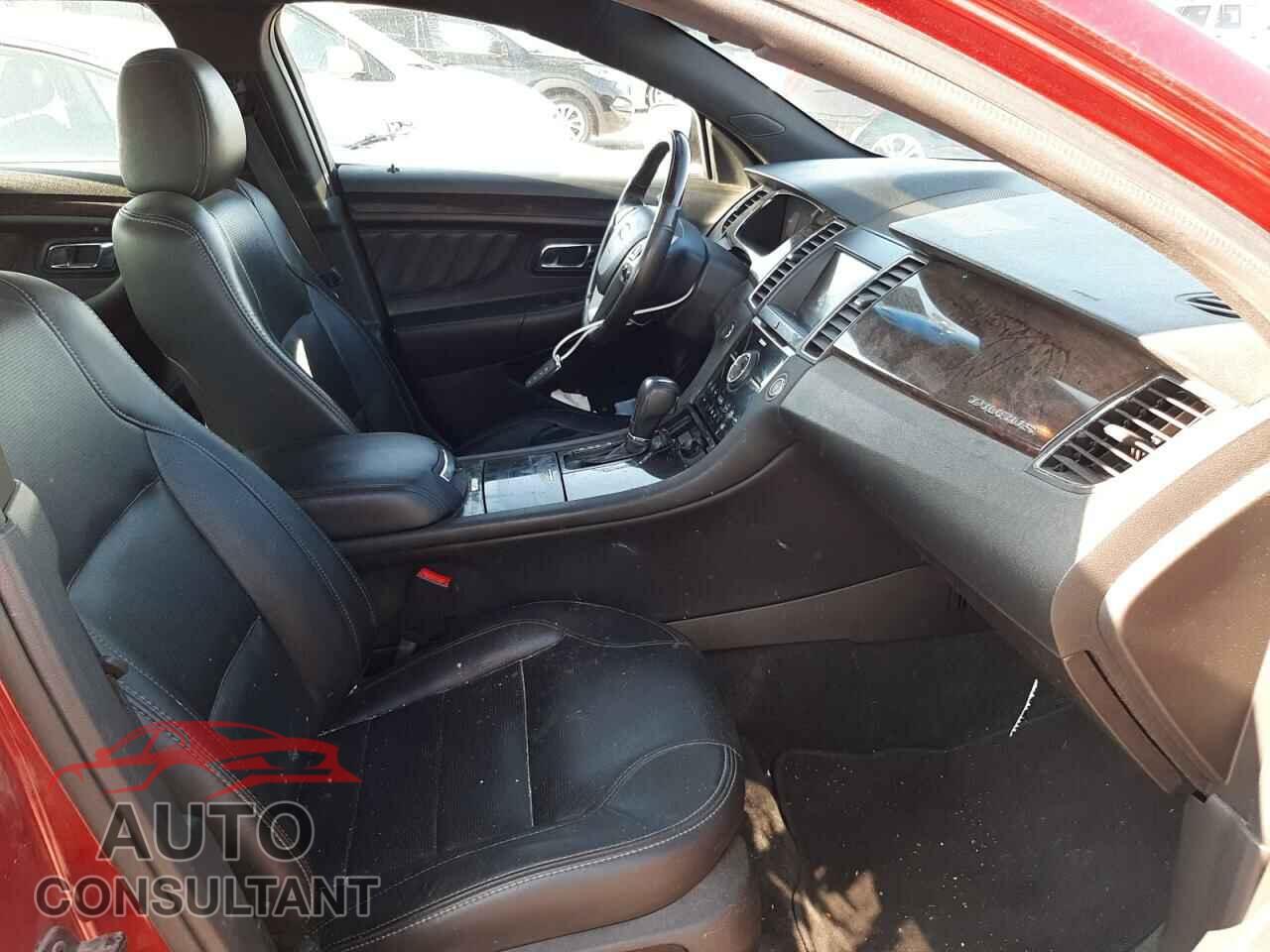 FORD TAURUS 2017 - 1FAHP2F82HG110547