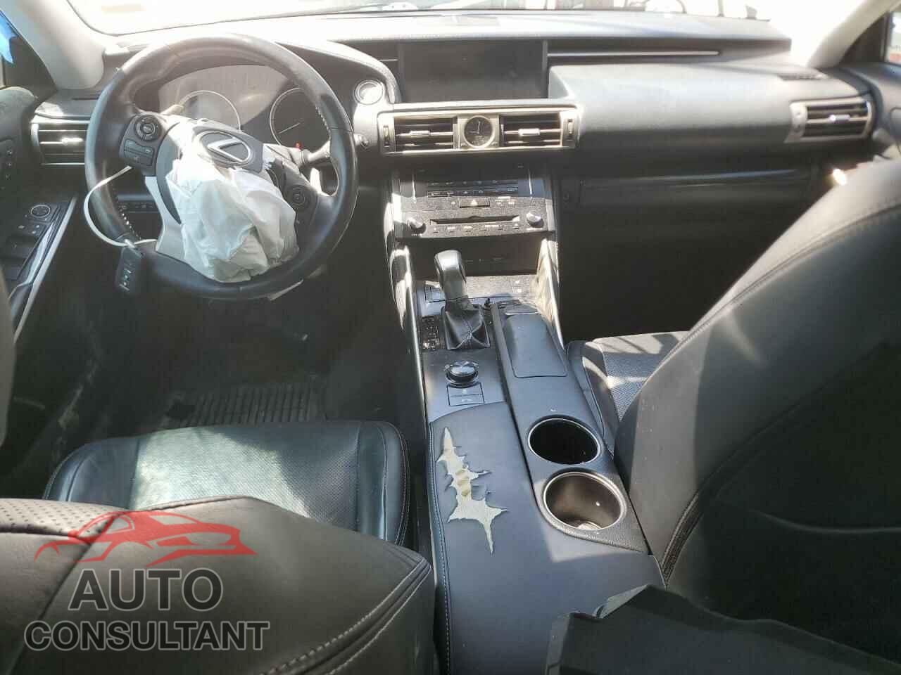 LEXUS IS 2014 - JTHCF1D26E5001627
