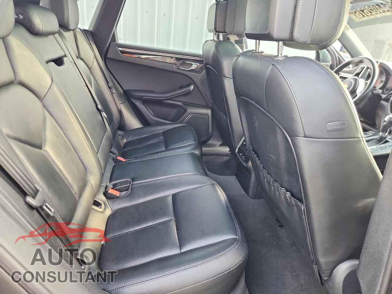 PORSCHE MACAN 2016 - WP1AB2A54GLB56652