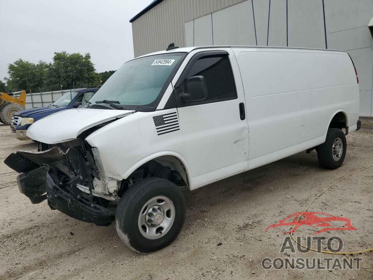 CHEVROLET EXPRESS 2021 - 1GCWGBF72M1166607