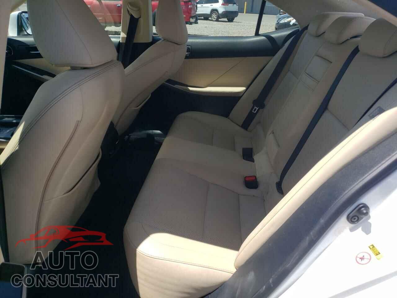 LEXUS IS 2016 - JTHCM1D25G5014331