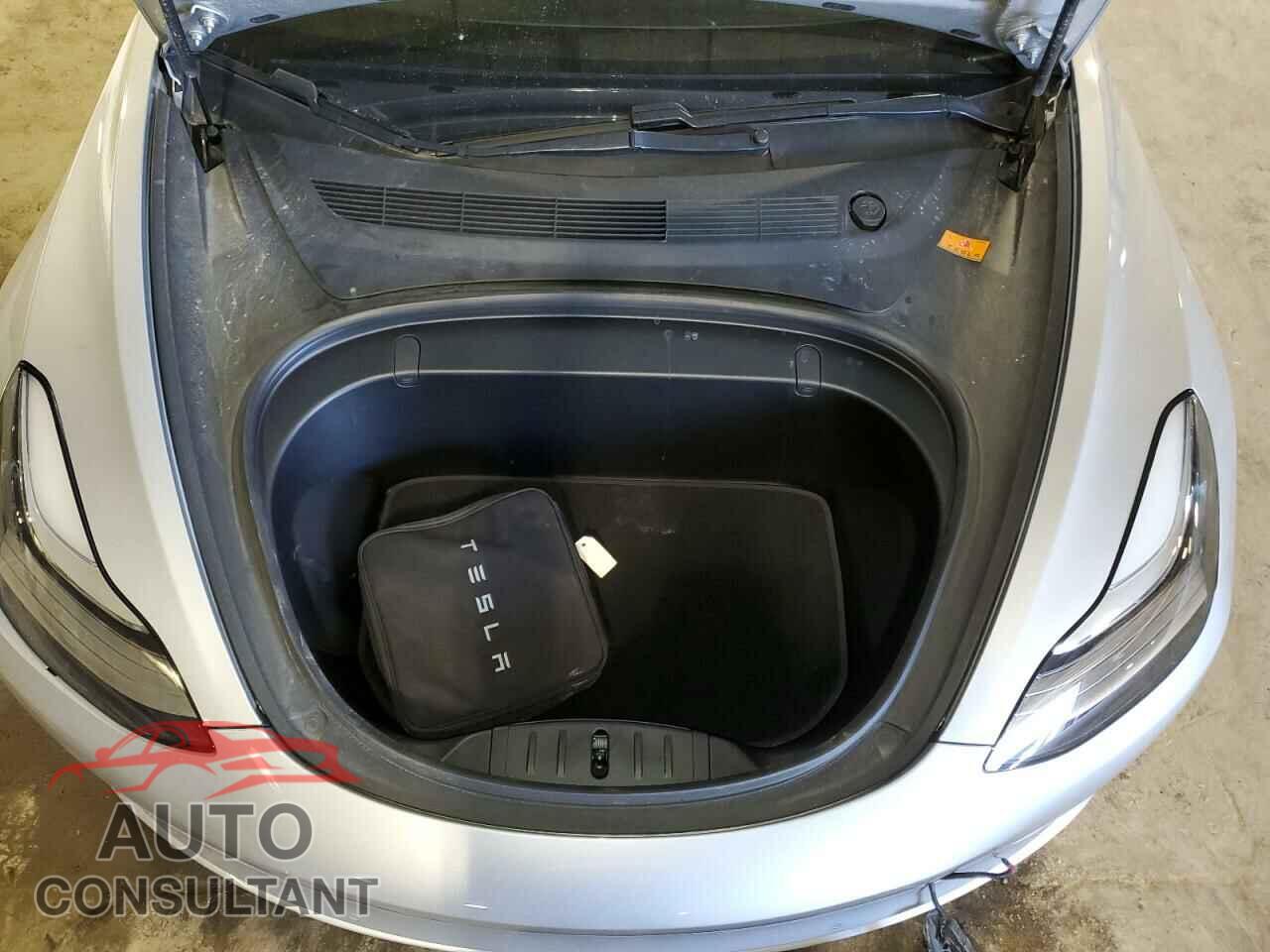 TESLA MODEL 3 2018 - 5YJ3E1EB0JF091286