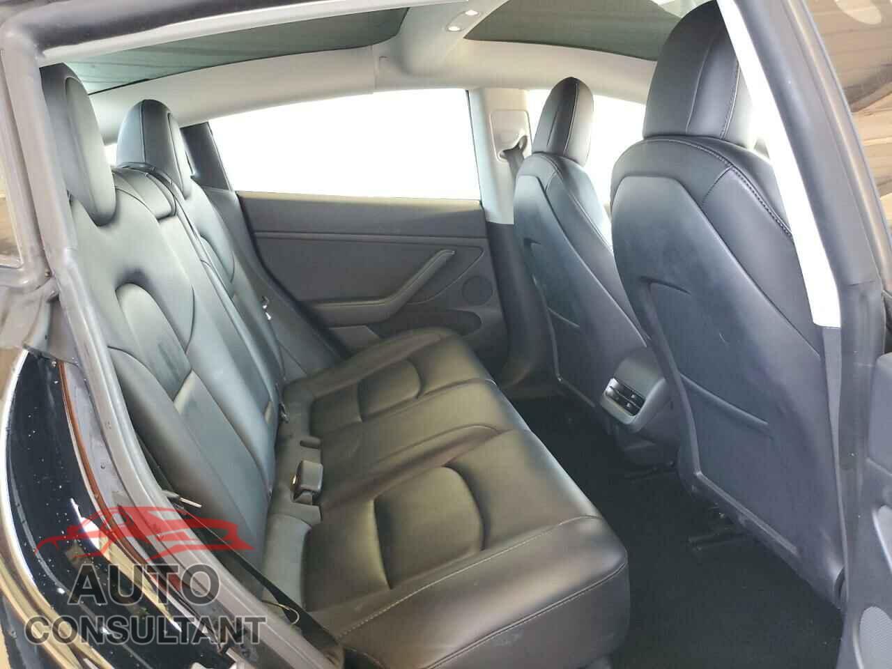 TESLA MODEL 3 2022 - 5YJ3E1EA4NF186723