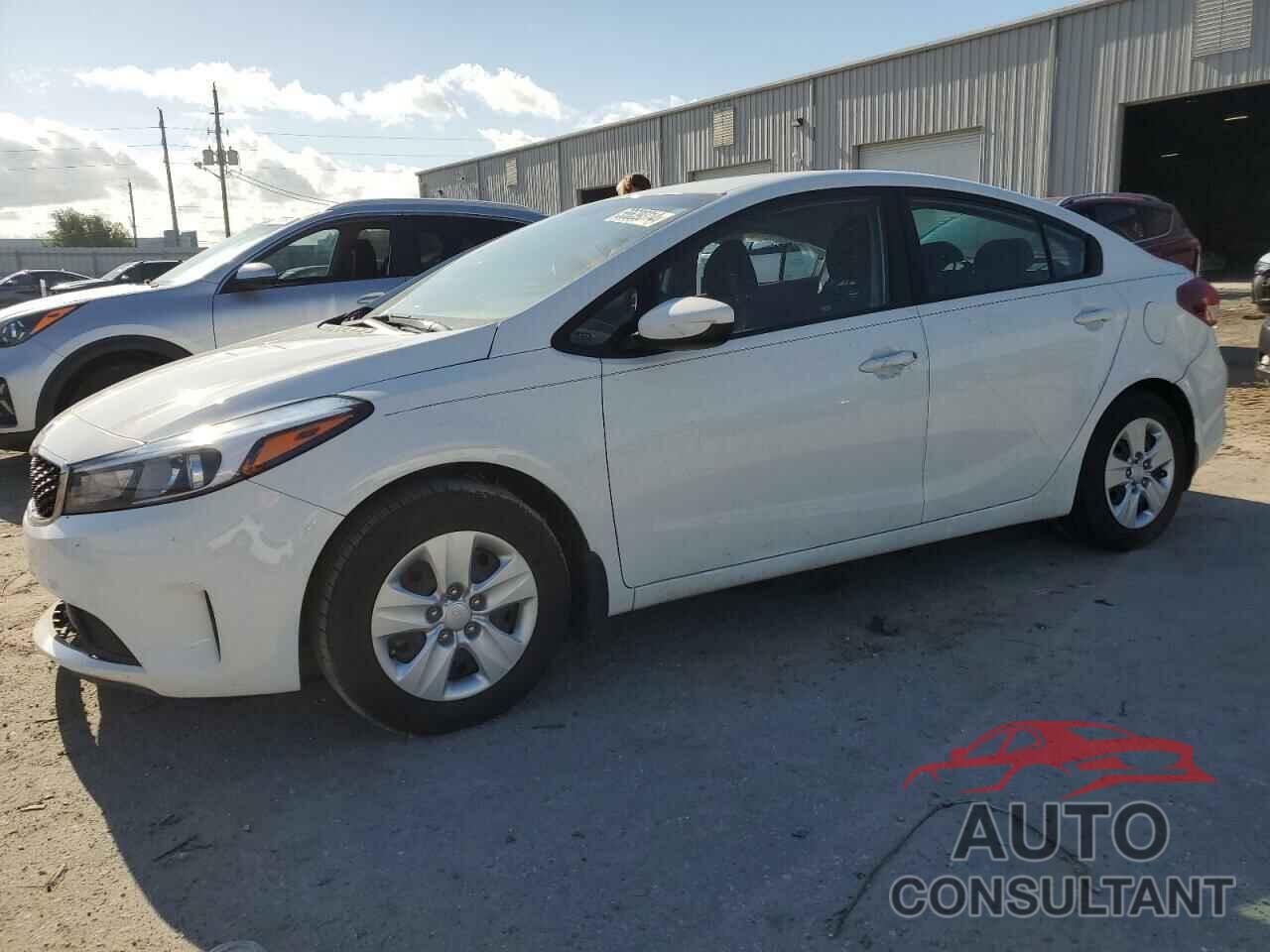 KIA FORTE 2018 - 3KPFK4A79JE213836