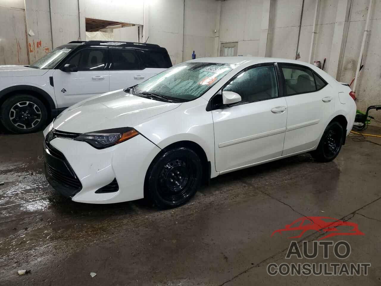 TOYOTA COROLLA 2017 - 5YFBURHE8HP705485