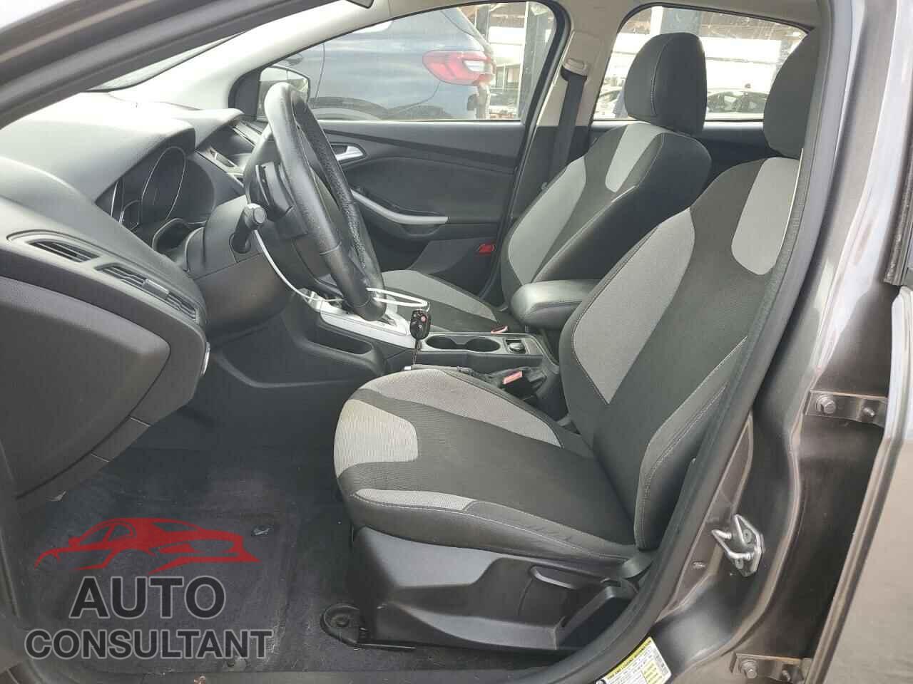 FORD FOCUS 2012 - 1FAHP3K2XCL390158