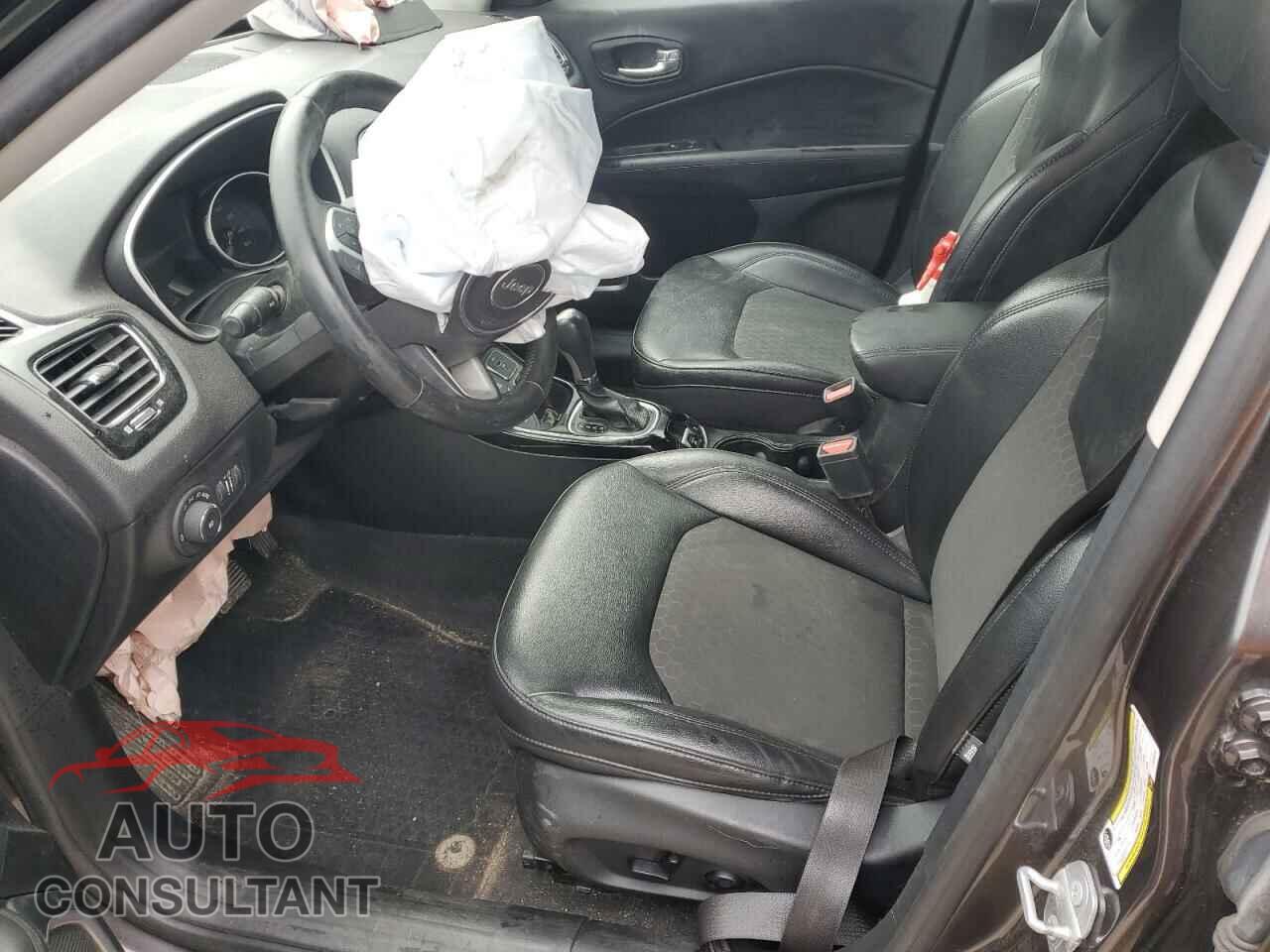 JEEP COMPASS 2018 - 3C4NJDBB2JT325990
