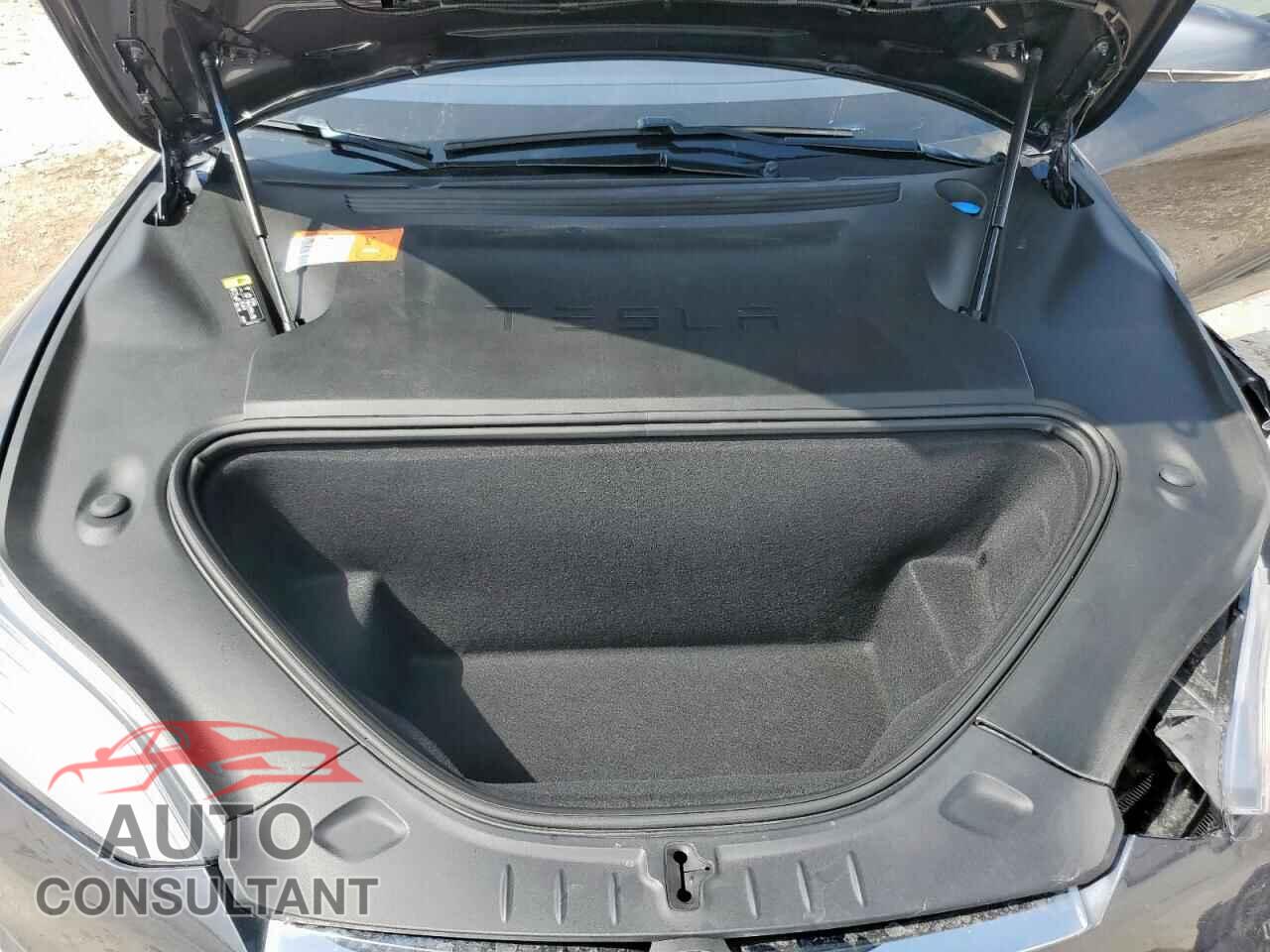 TESLA MODEL S 2017 - 5YJSA1E47HF199018