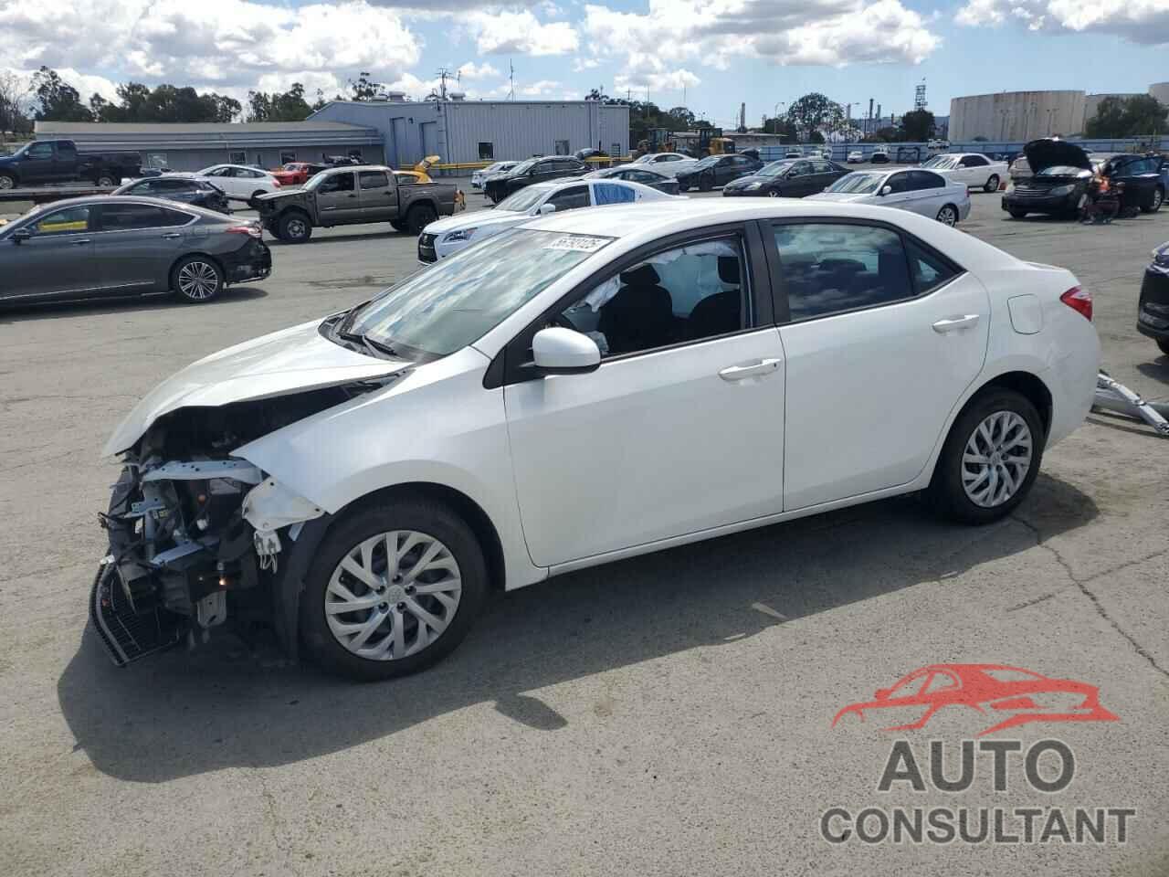 TOYOTA COROLLA 2017 - 5YFBURHE1HP618012