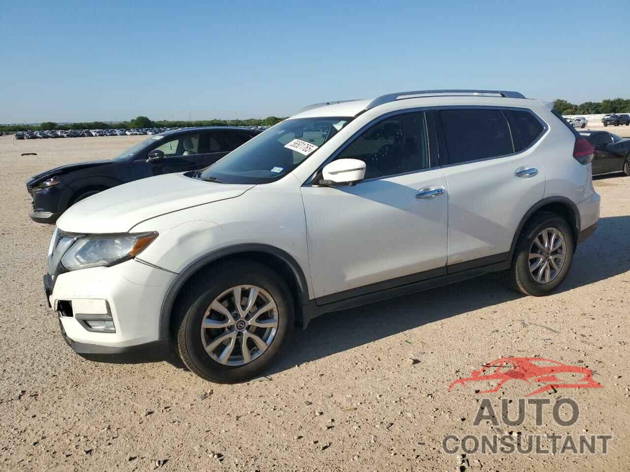 NISSAN ROGUE 2017 - KNMAT2MT9HP593615