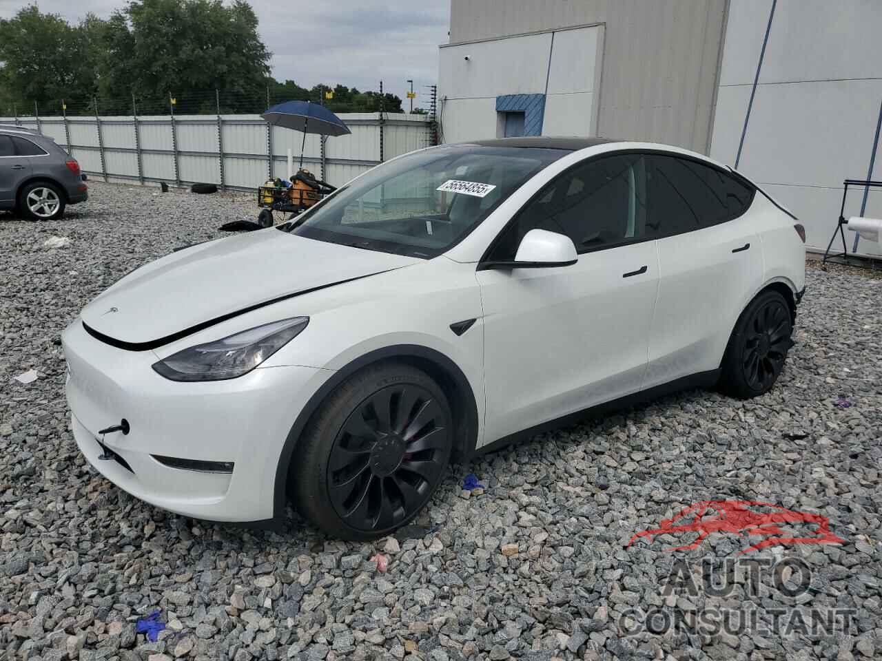 TESLA MODEL Y 2023 - 7SAYGDEF6PF855657