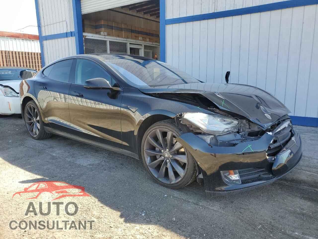 TESLA MODEL S 2014 - 5YJSA1H19EFP29924