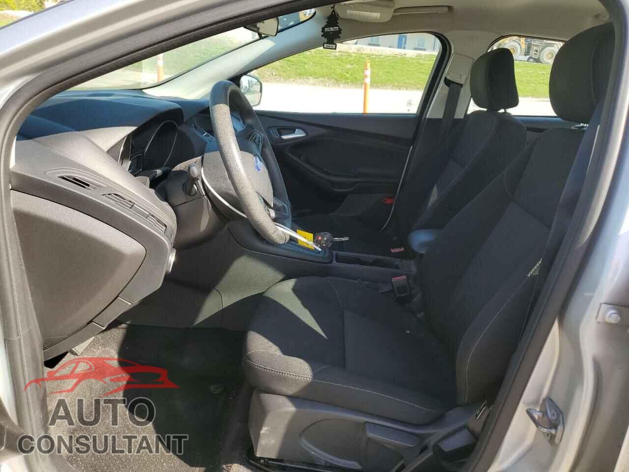 FORD FOCUS 2017 - 1FADP3F29HL339332