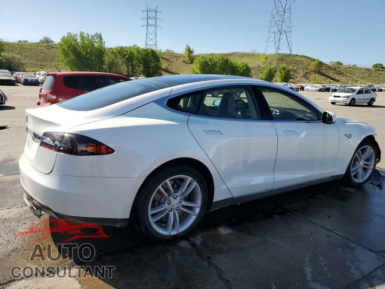 TESLA MODEL S 2013 - 5YJSA1CN9DFP05194