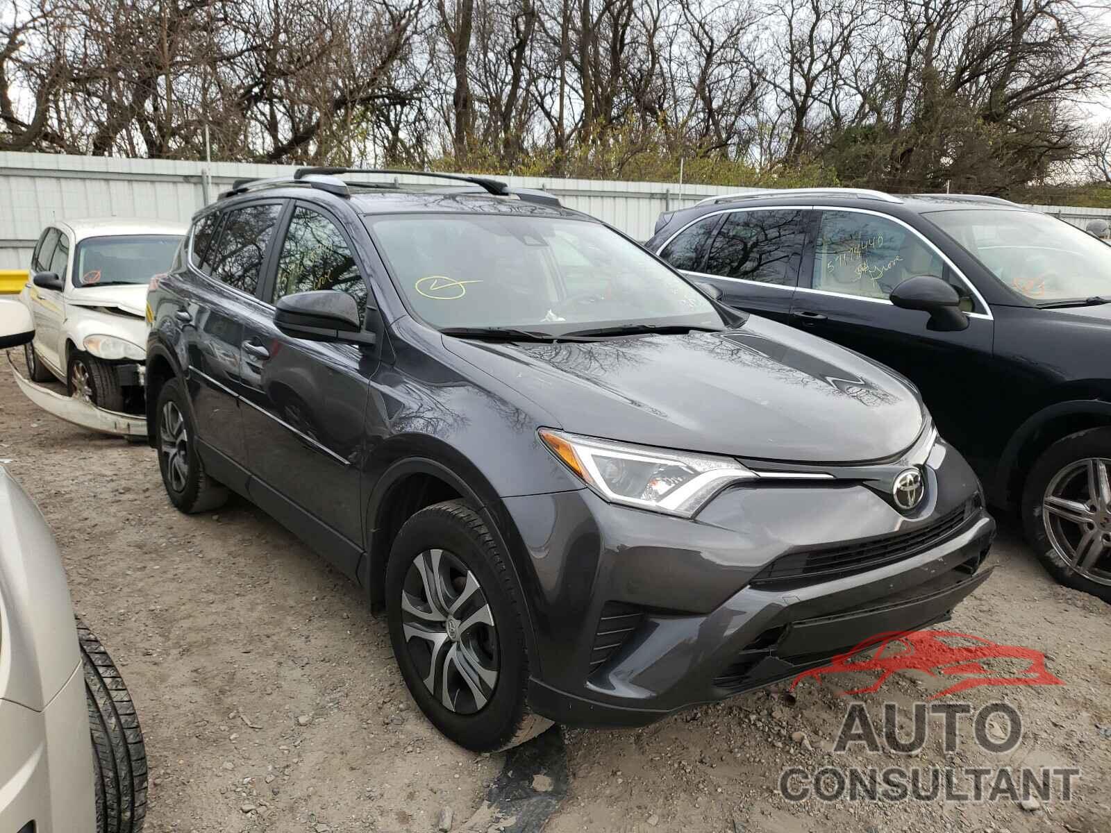 TOYOTA RAV4 2017 - JTMBFREV1HJ173807