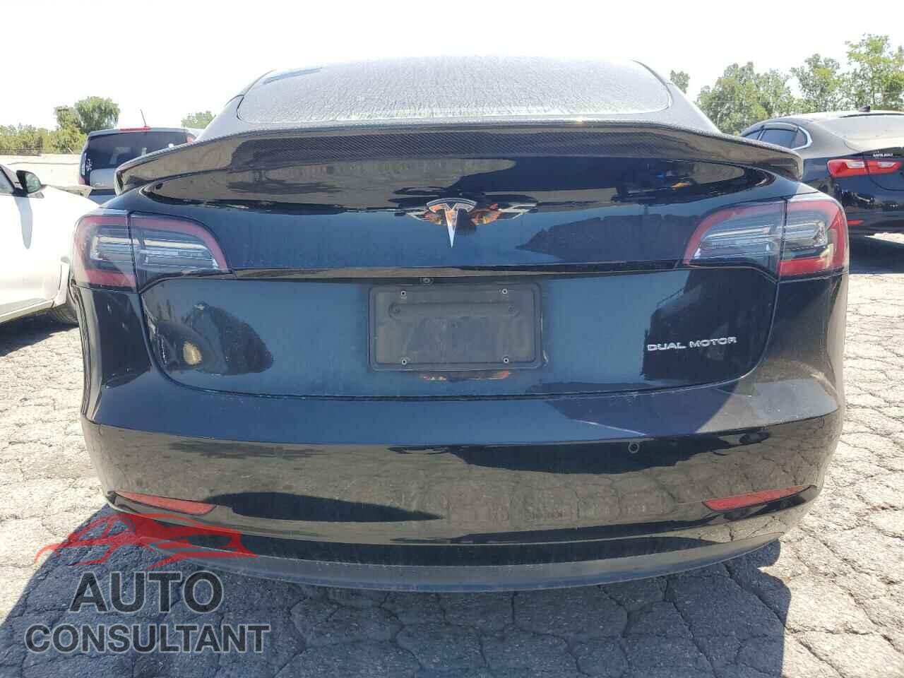 TESLA MODEL 3 2021 - 5YJ3E1EB3MF096504