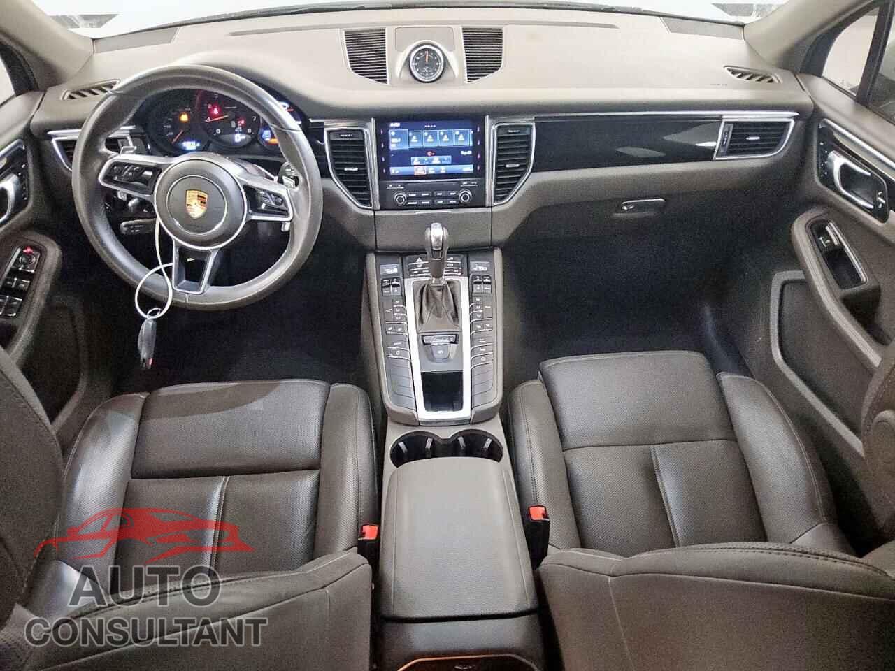 PORSCHE MACAN 2018 - WP1AA2A56JLB13974