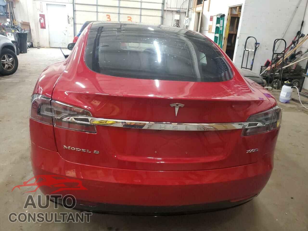 TESLA MODEL S 2018 - 5YJSA1E29JF295592