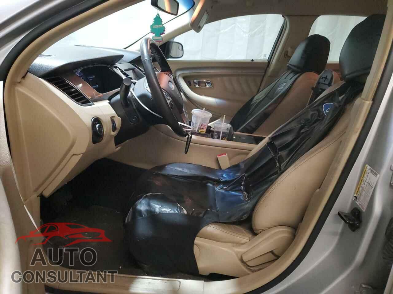 FORD TAURUS 2017 - 1FAHP2E83HG138147