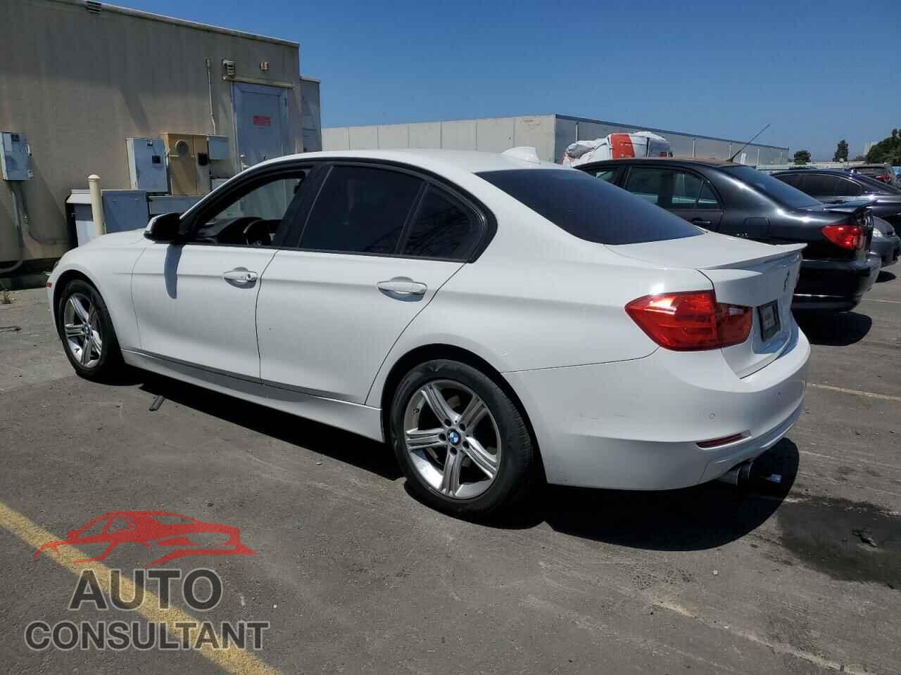 BMW 3 SERIES 2015 - WBA3C1C59FK122884