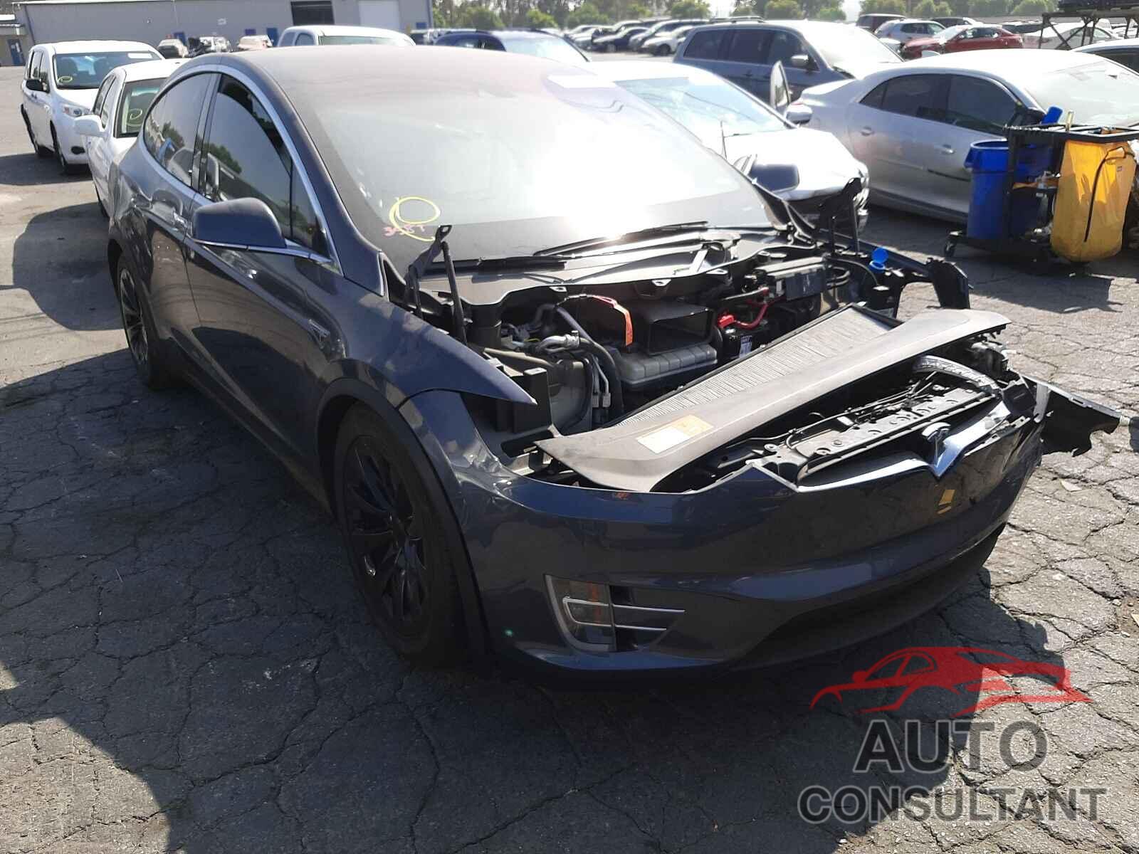 TESLA MODEL X 2016 - 5YJXCBE28GF020892