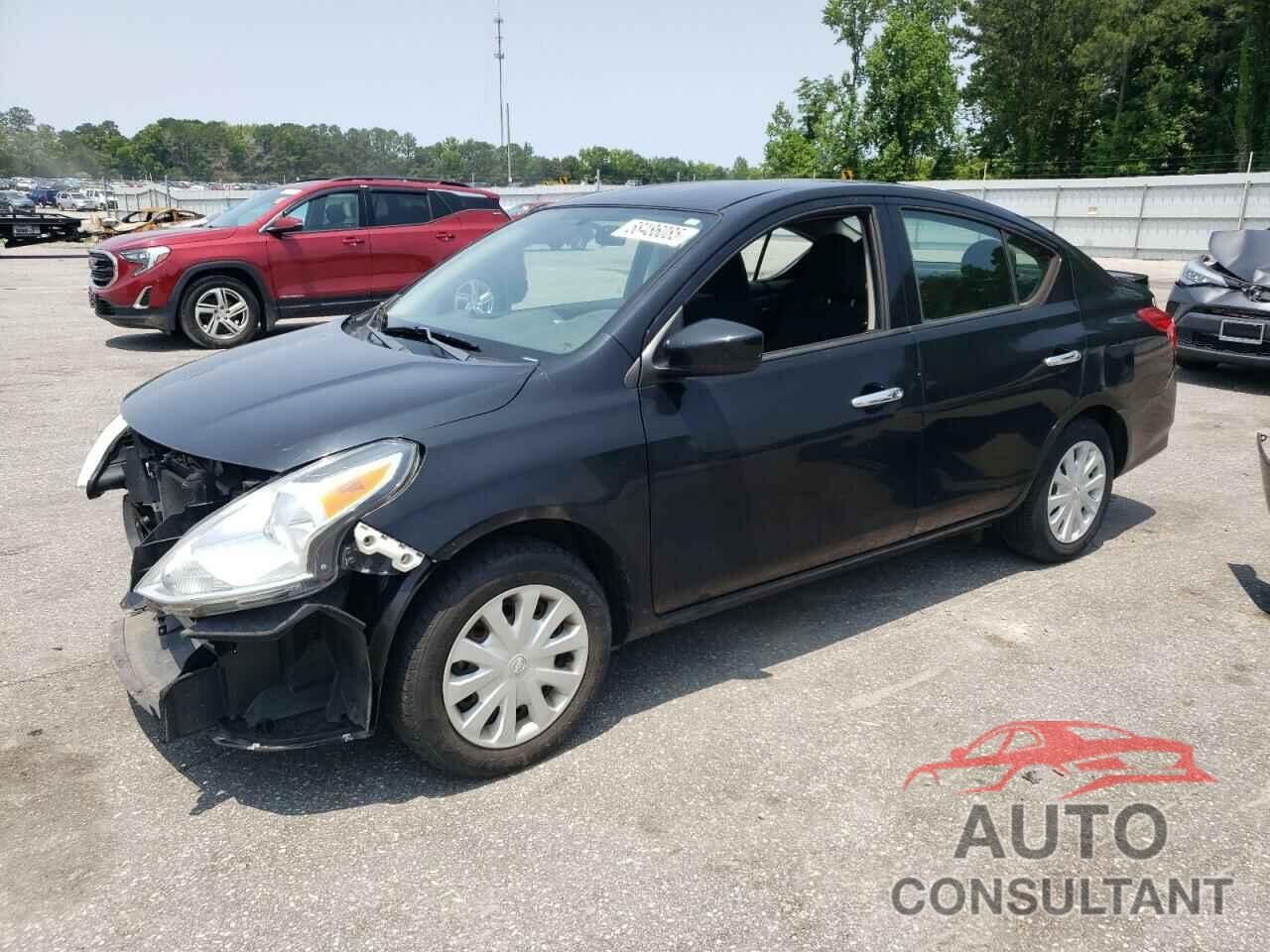 NISSAN VERSA 2018 - 3N1CN7AP1JL832358