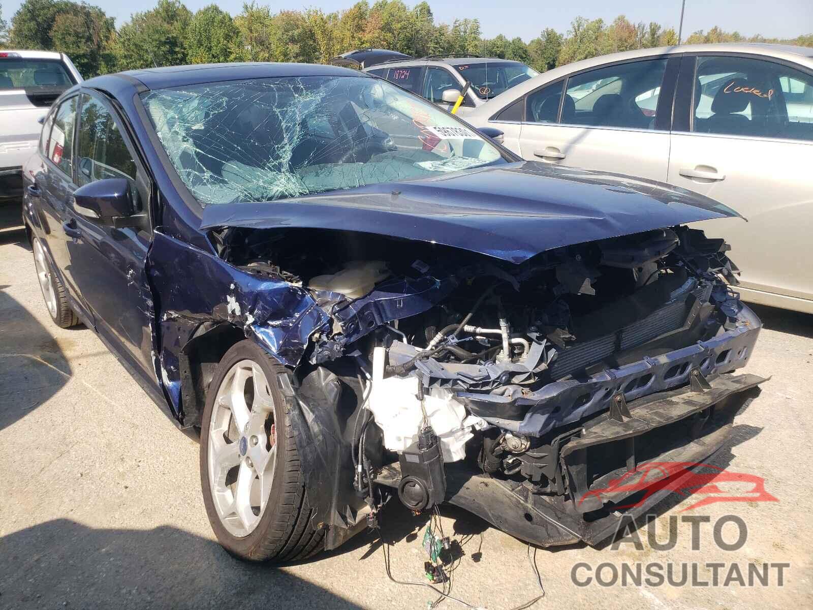 FORD FOCUS 2017 - 1FADP3M28HL313291