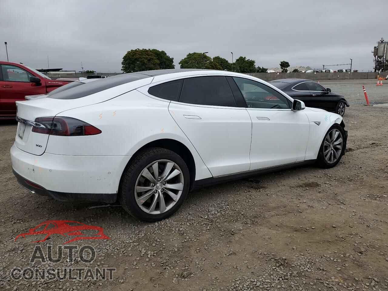 TESLA MODEL S 2016 - 5YJSA1E27GF128642