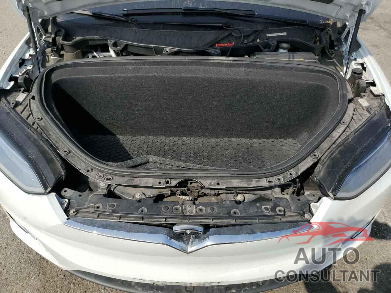 TESLA MODEL X 2018 - 5YJXCBE23JF143457