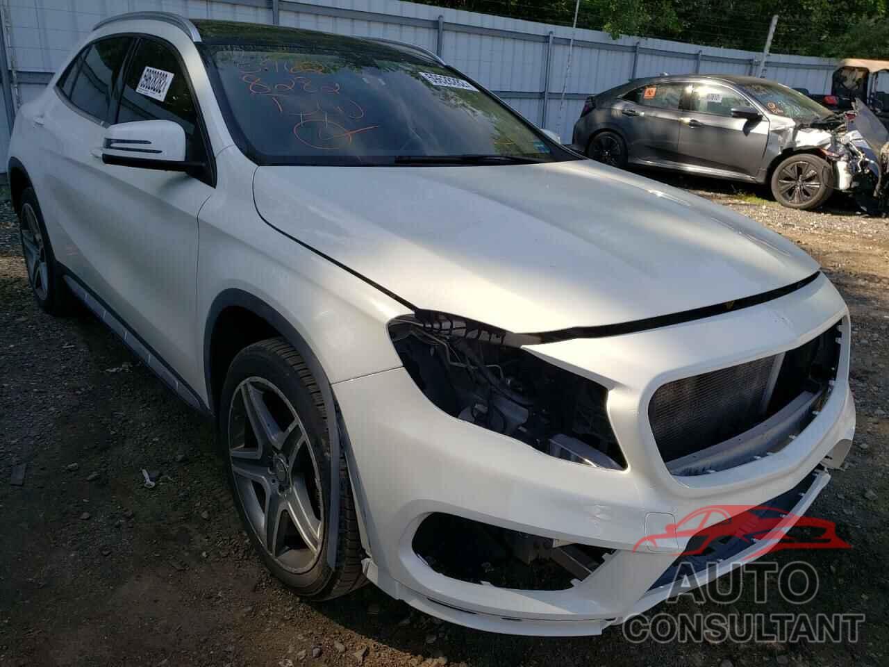 MERCEDES-BENZ GLA-CLASS 2015 - WDCTG4GB7FJ039575