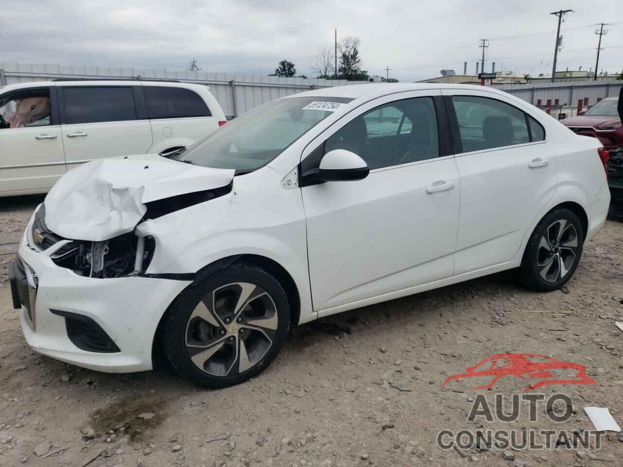 CHEVROLET SONIC 2018 - 1G1JF5SB9J4108487