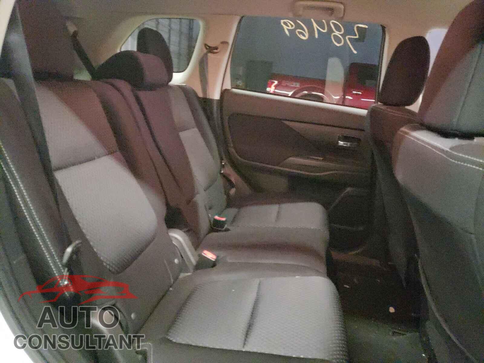 MITSUBISHI OUTLANDER 2017 - JA4AZ2A30HZ058092