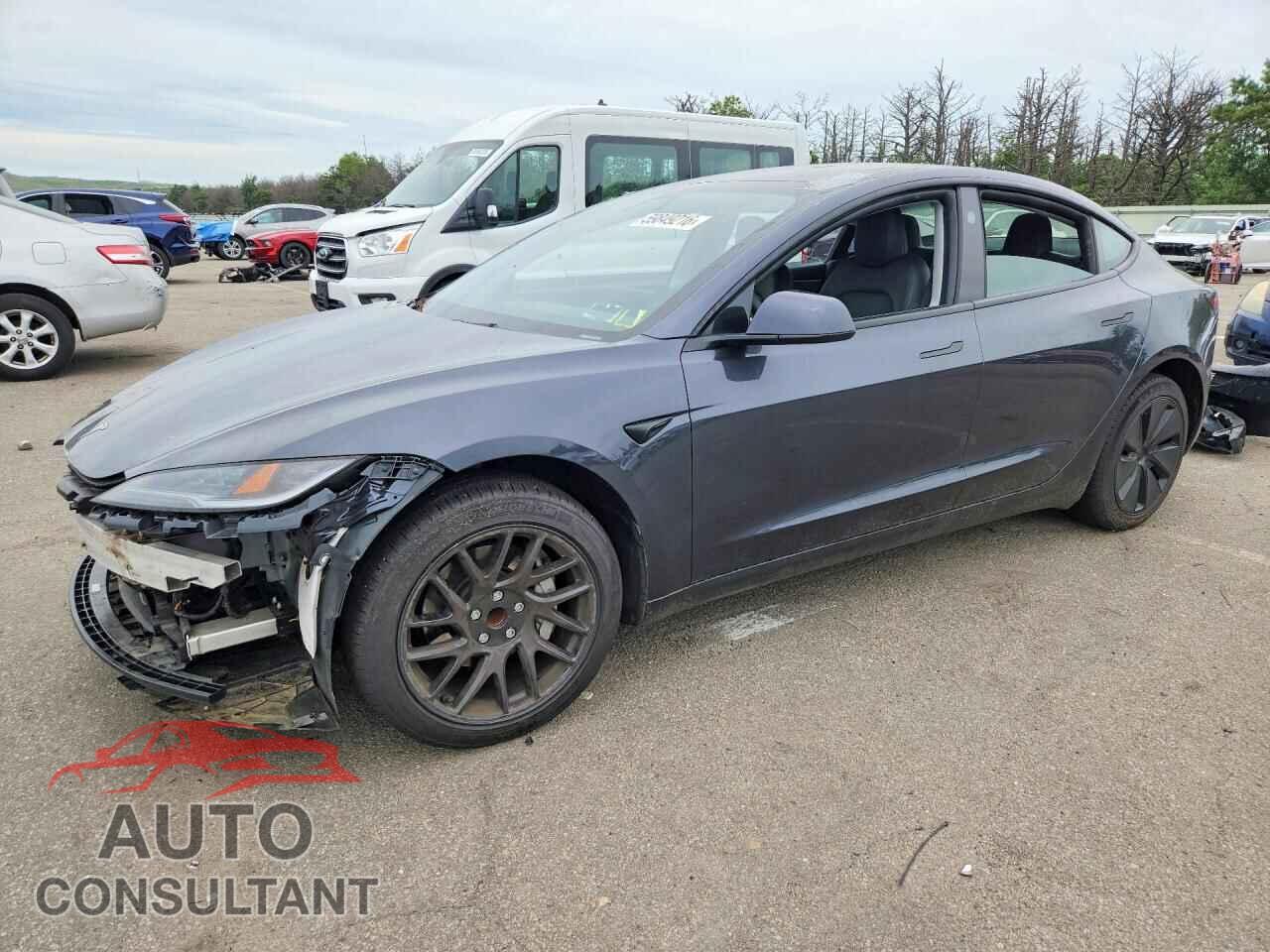 TESLA MODEL 3 2024 - 5YJ3E1EA3RF872595