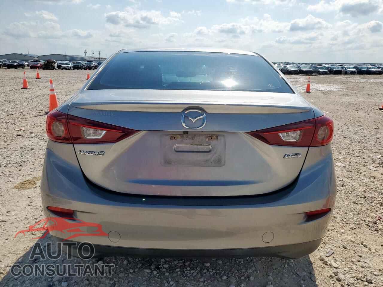 MAZDA 3 2015 - JM1BM1V79F1226050