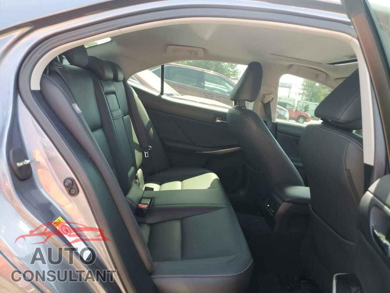 LEXUS IS 2016 - JTHCM1D26G5010854