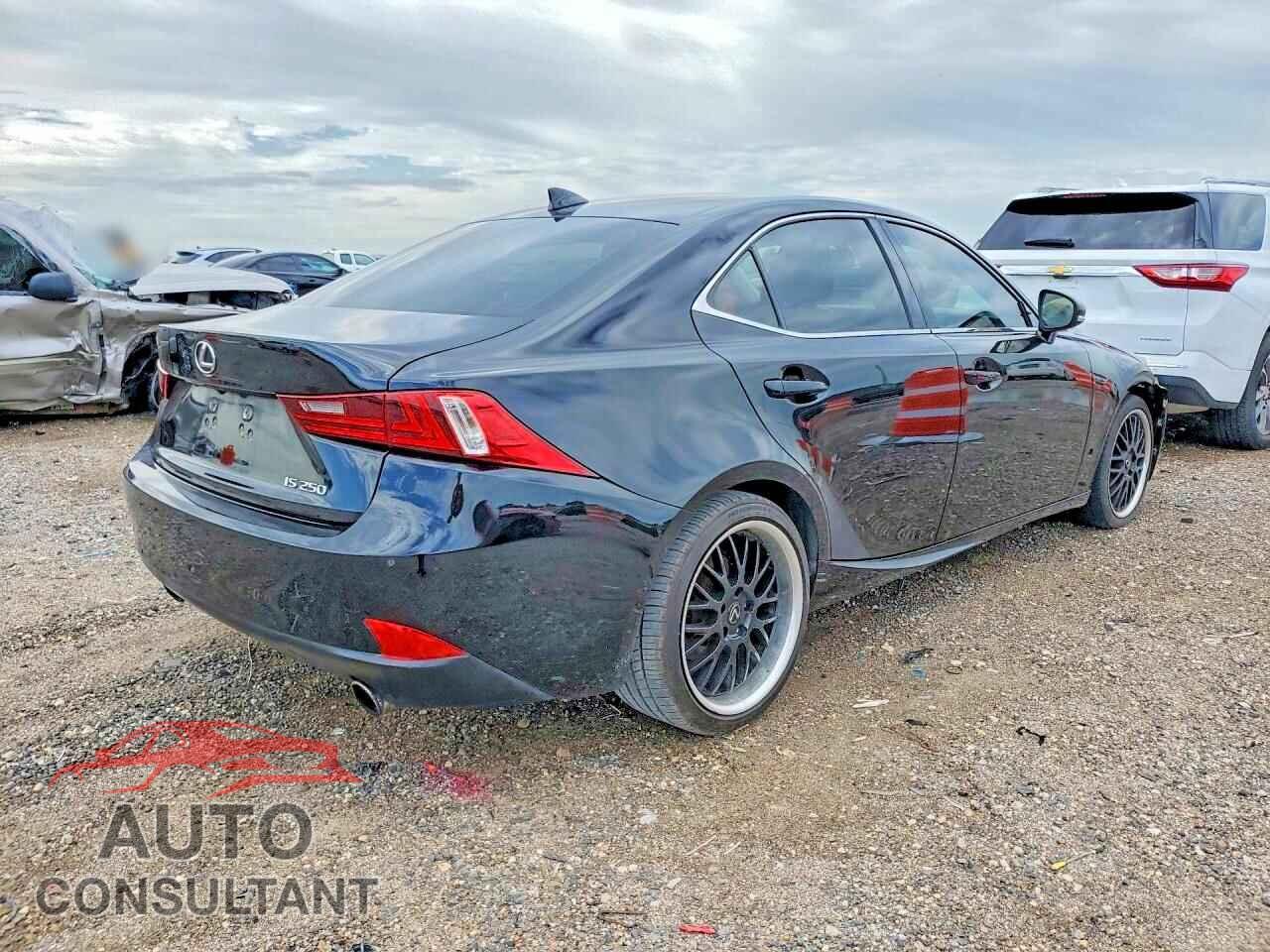 LEXUS IS 2014 - JTHBF1D20E5034232