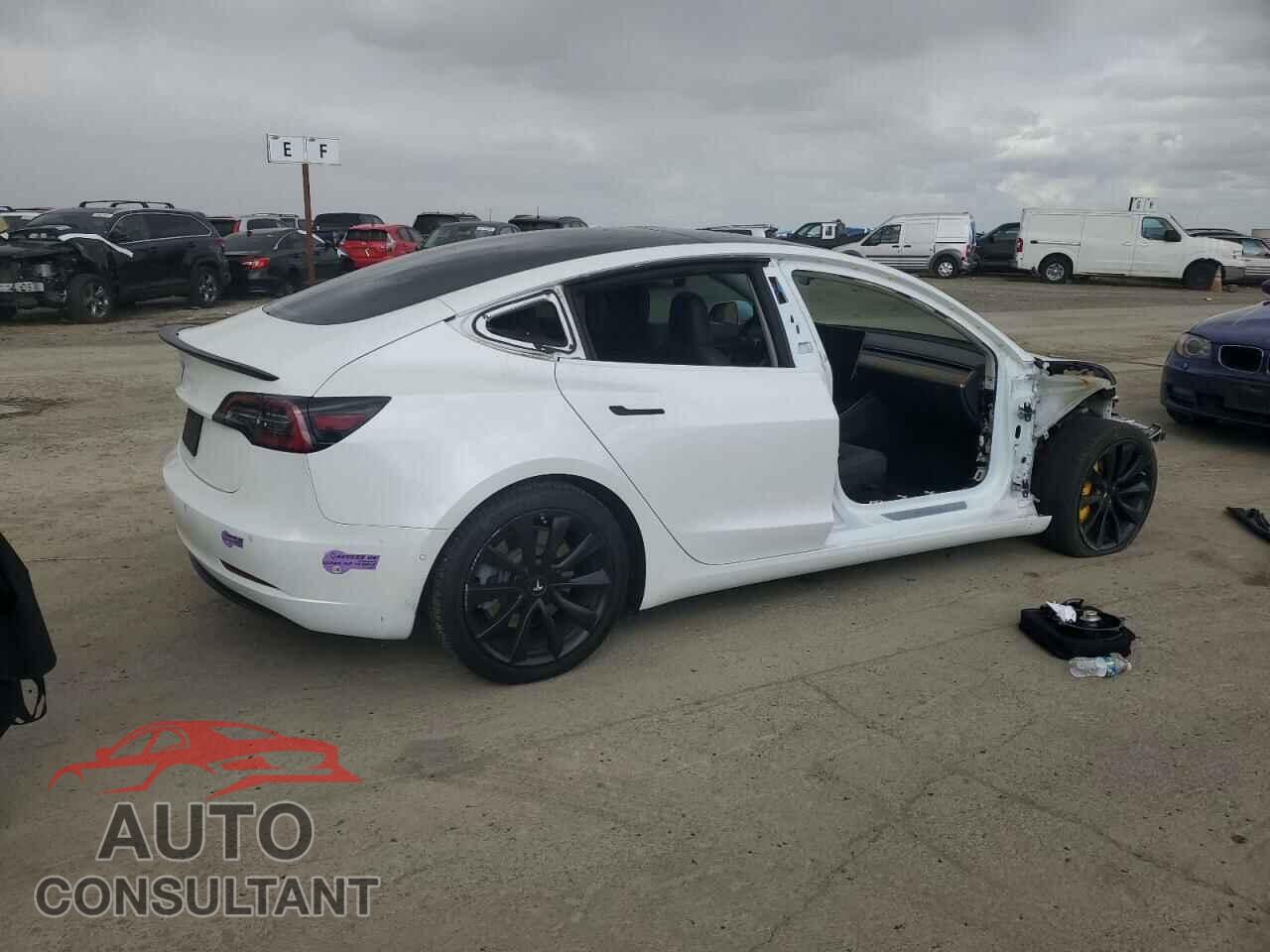 TESLA MODEL 3 2019 - 5YJ3E1EA8KF412886