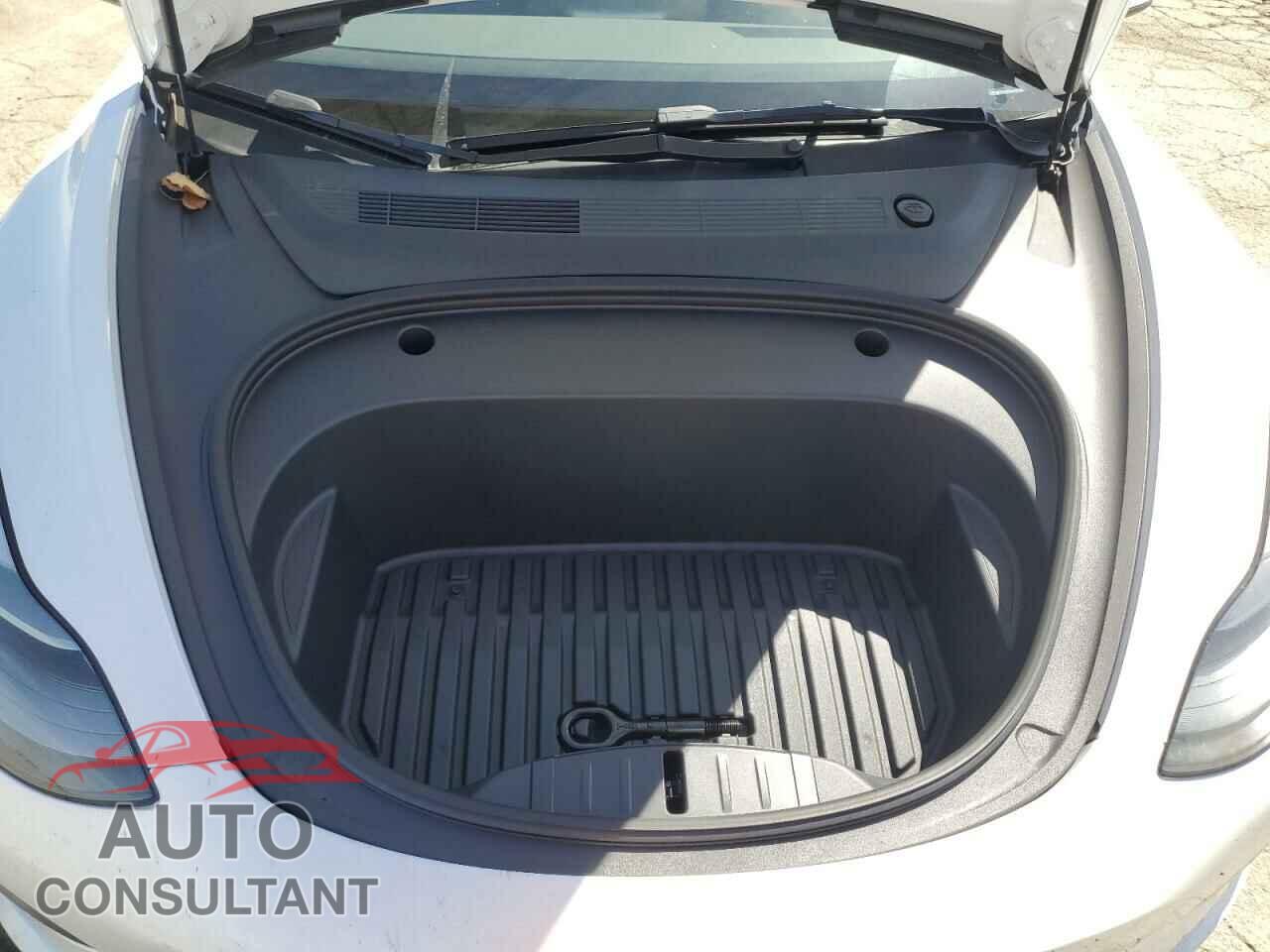 TESLA MODEL 3 2023 - 5YJ3E1EA2PF413779
