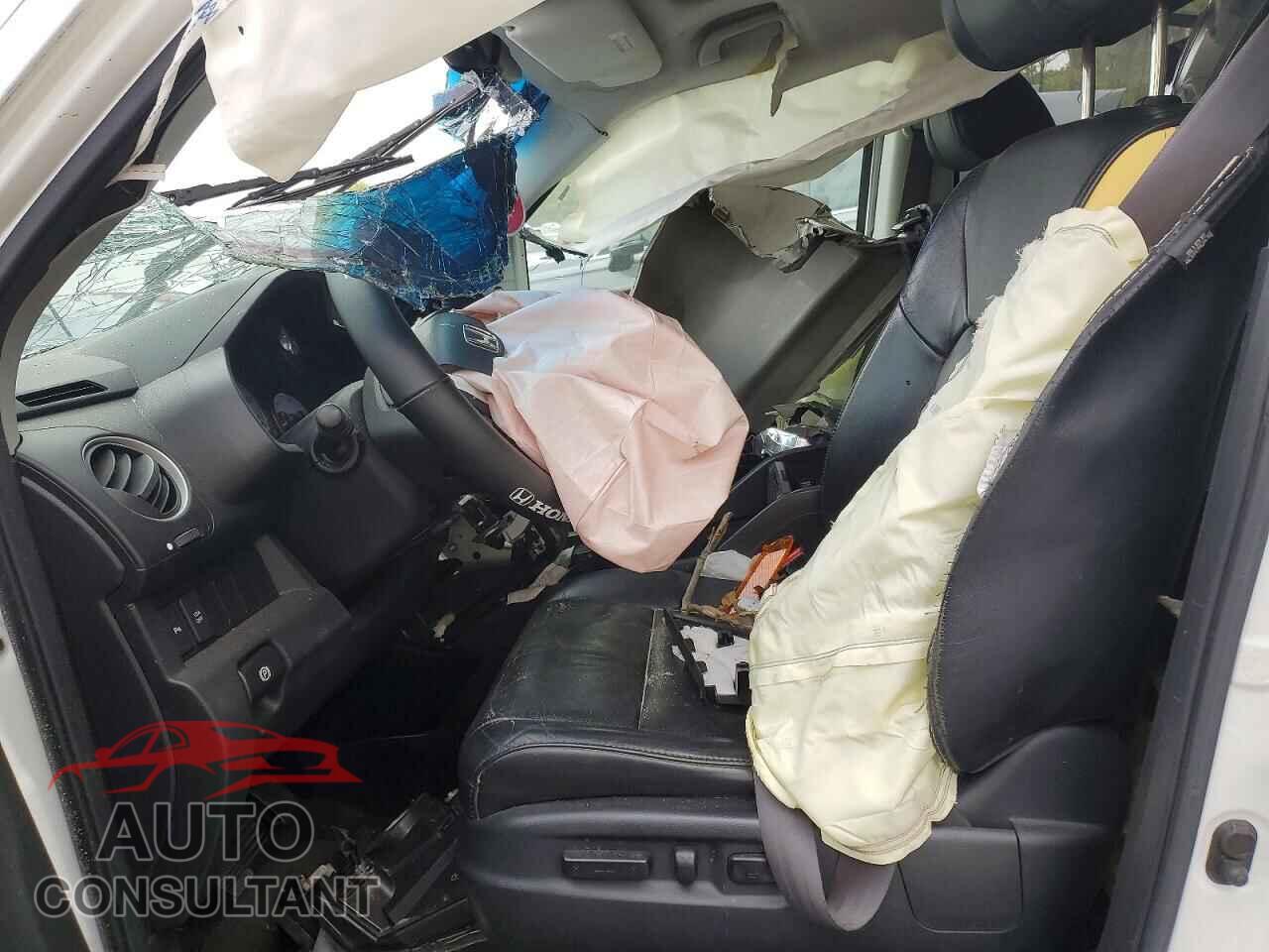 HONDA PILOT 2011 - 5FNYF4H92BB010903