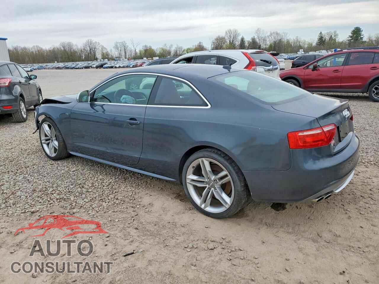 AUDI S5/RS5 2009 - WAURV78TX9A044771