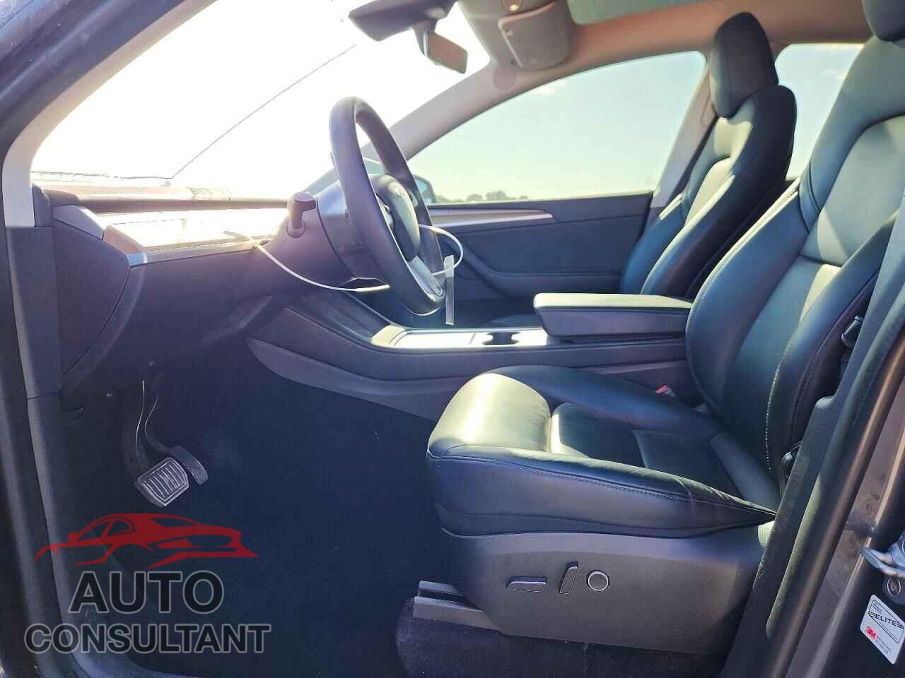TESLA MODEL Y 2023 - 7SAYGDEE3PA042202