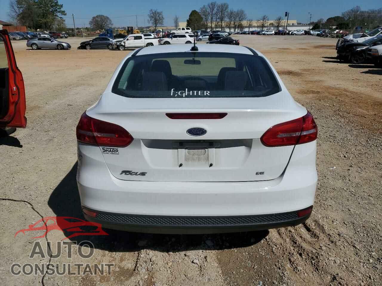 FORD FOCUS 2017 - 1FADP3F24HL208356