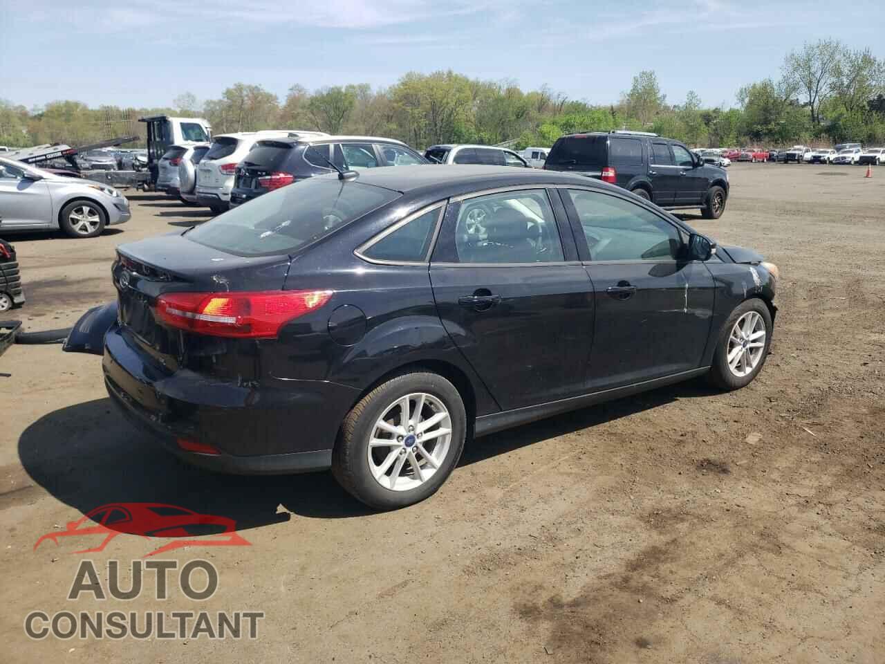 FORD FOCUS 2017 - 1FADP3F22HL280351