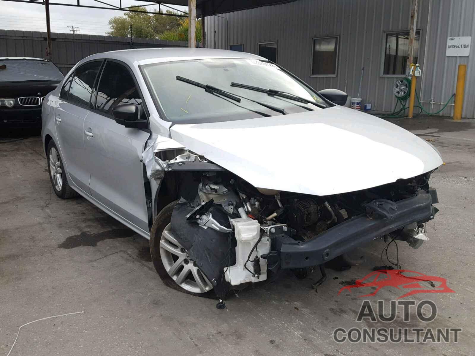 VOLKSWAGEN JETTA 2015 - 3VW2K7AJ4FM216858