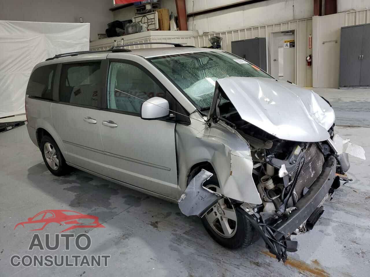 DODGE CARAVAN 2010 - 2D4RN5D13AR210109