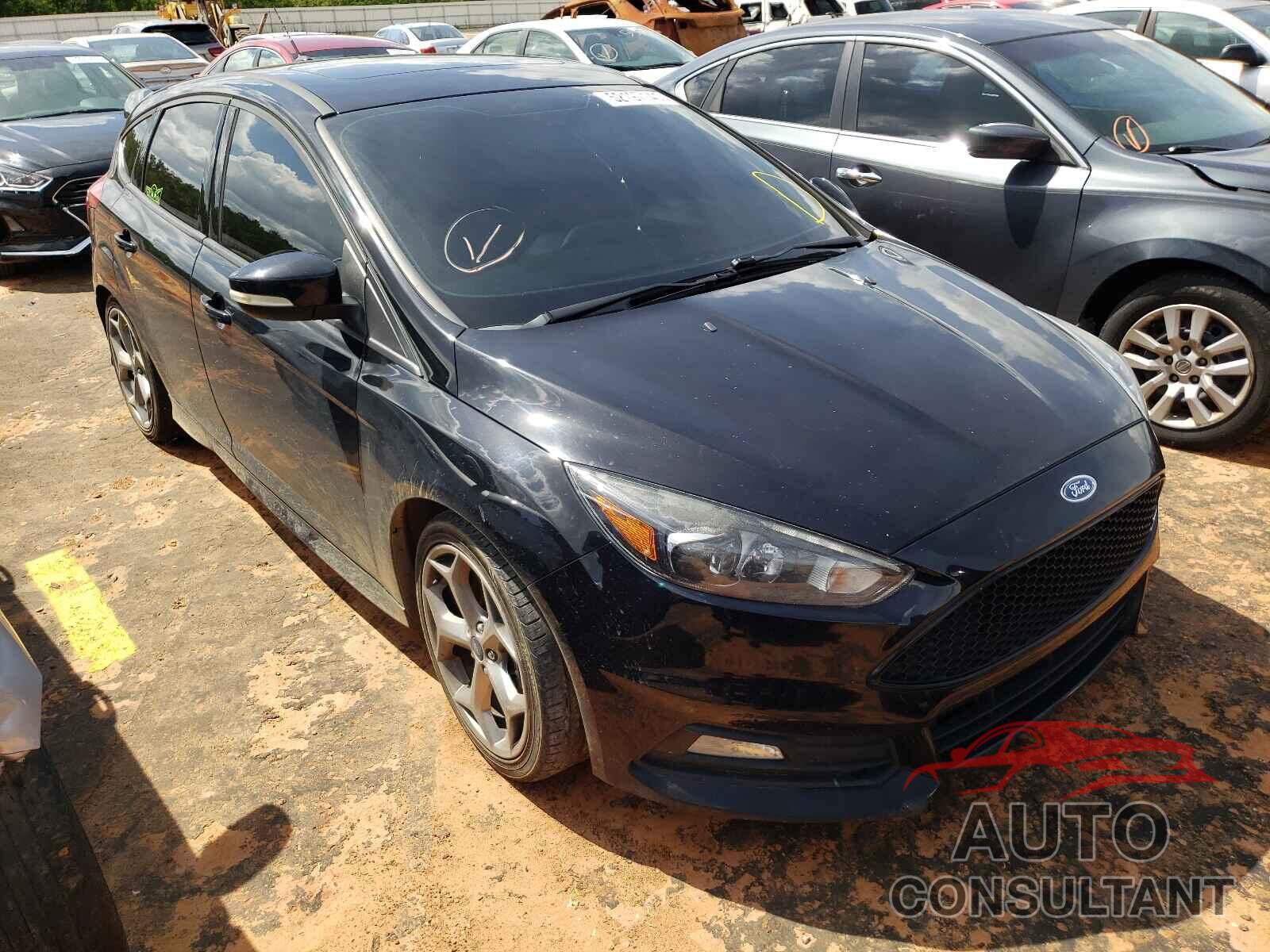 FORD FOCUS 2017 - 1FADP3L95HL252271