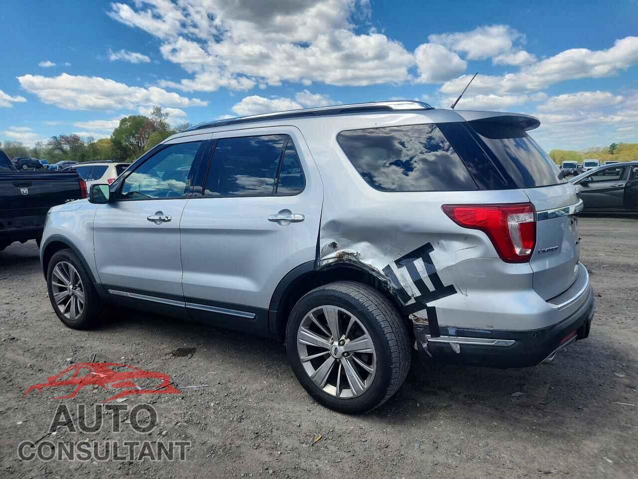 FORD EXPLORER 2018 - 1FM5K8F80JGB45121