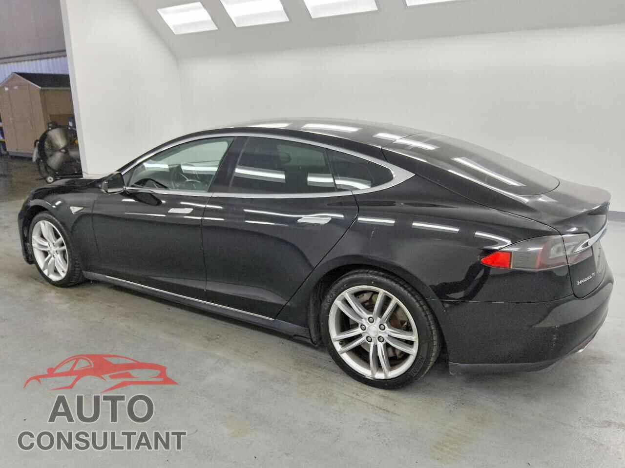 TESLA MODEL S 2013 - 5YJSA1BG5DFP08693